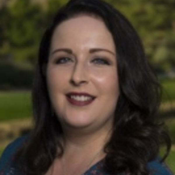 Sarah Fluke headshot